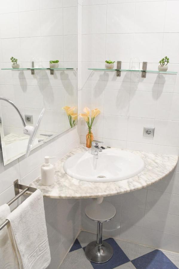 Apartamento Descalzos Siviglia Esterno foto