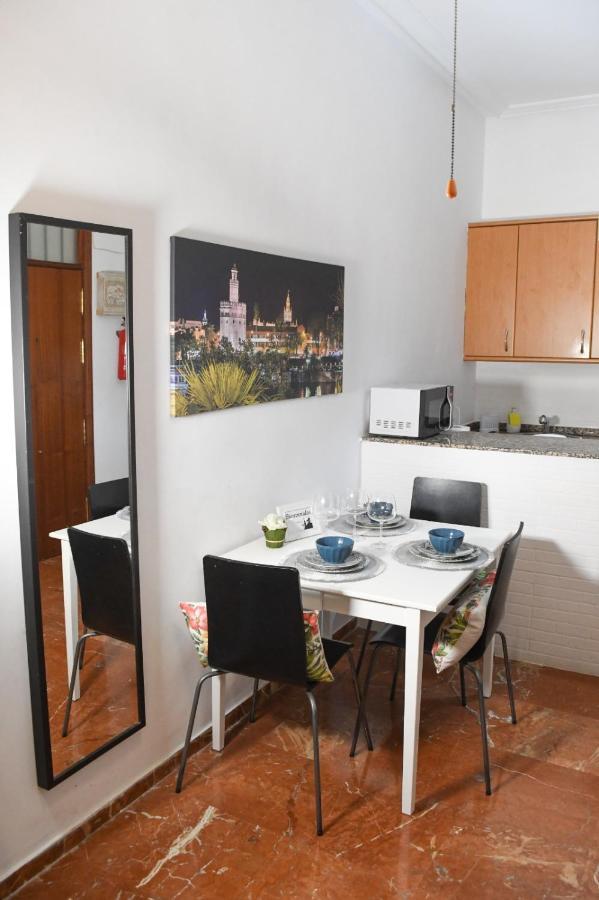 Appartamento Apartamento Descalzos Siviglia Esterno foto